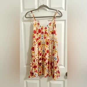 Express SZ Small Floral Mini Dress in Cream and Red with pockets smocked back